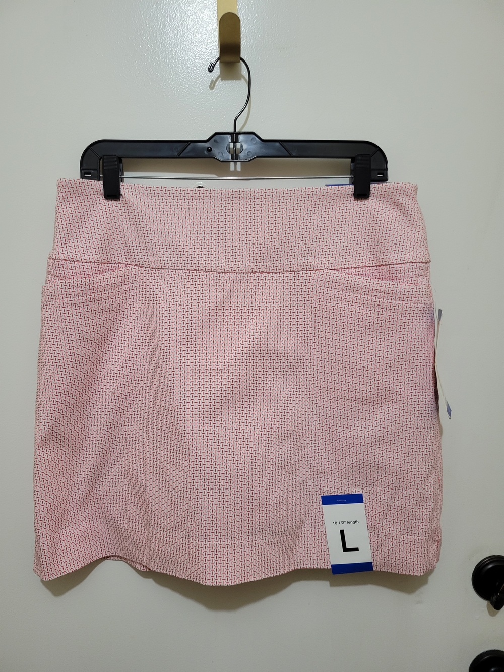 S.C. & Co. Coral and White Golf Skirt - Women's - Size L with Tummy Control